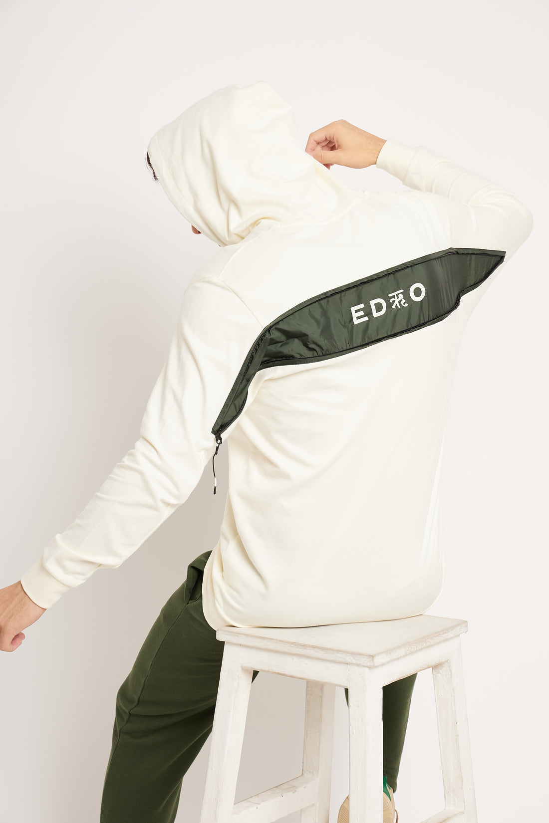 White Color Block Stylish Zipper Tracksuit for Men - EDRIO