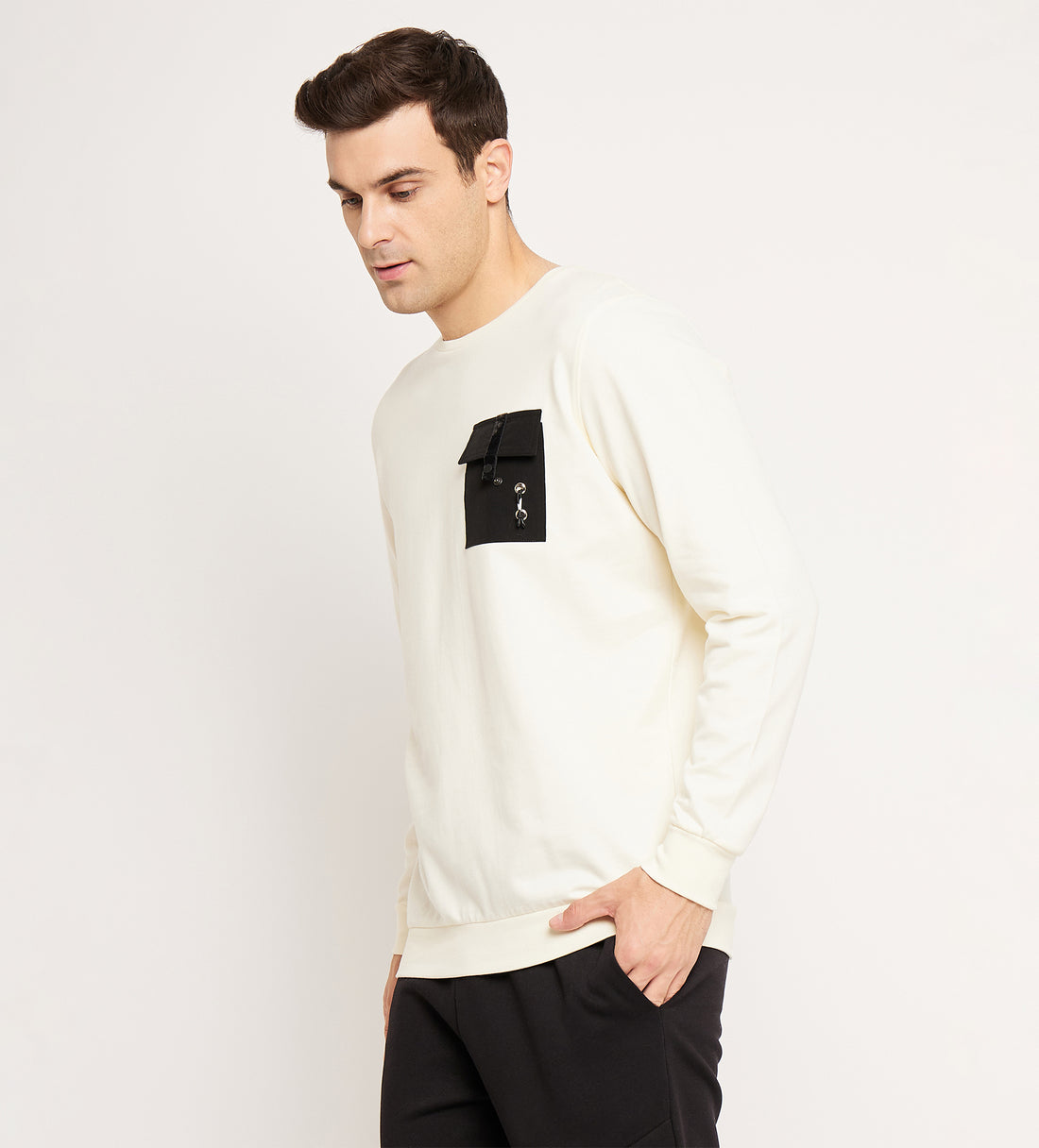 Off-White Sweatshirt with Chic Patch Pocket