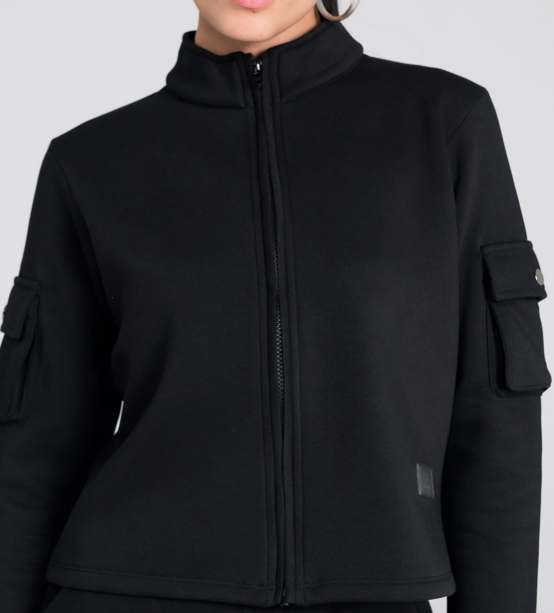 Sweatshirts Solid Sweatshirts Chic Black Cargo-Detail Sweatshirt