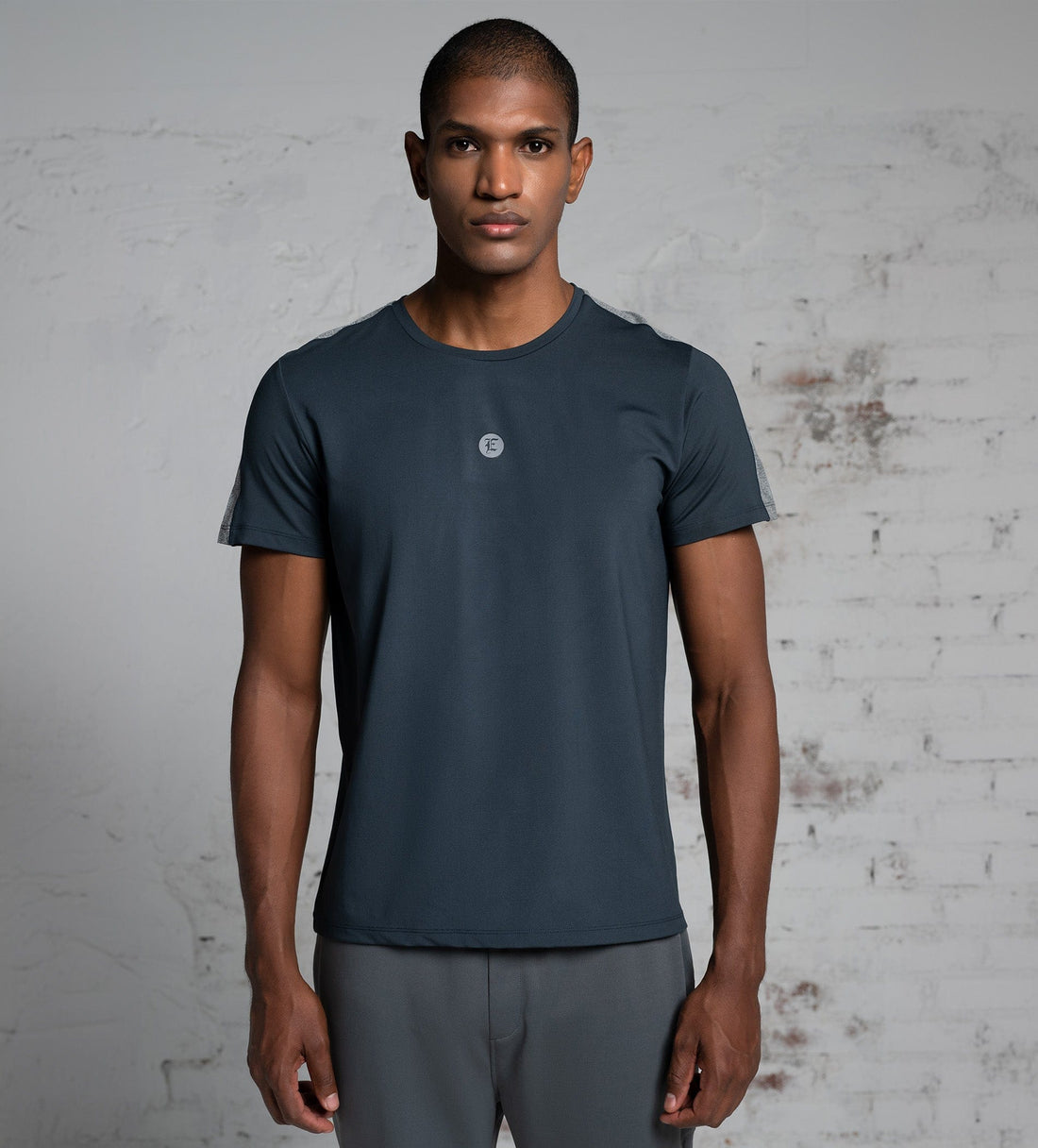 T-Shirts Dry Fit T-Shirt Engineered Fit Performance T-shirt