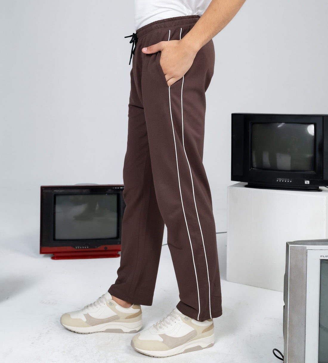 Trackpants Drawstring Trackpants High-Contrast Brown Trackpants