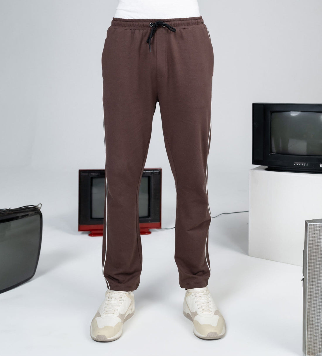 Trackpants Drawstring Trackpants High-Contrast Brown Trackpants