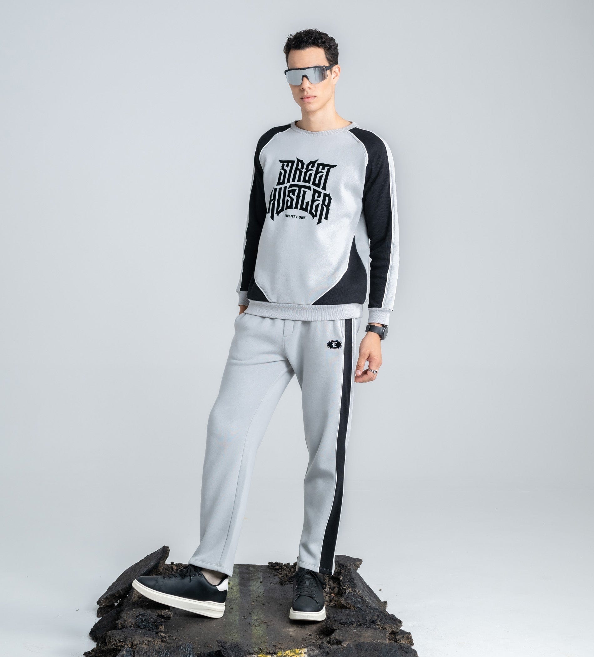 Trackpants STRAIGHT FIT TRACKPANTS Grey fleece fusion trackpant