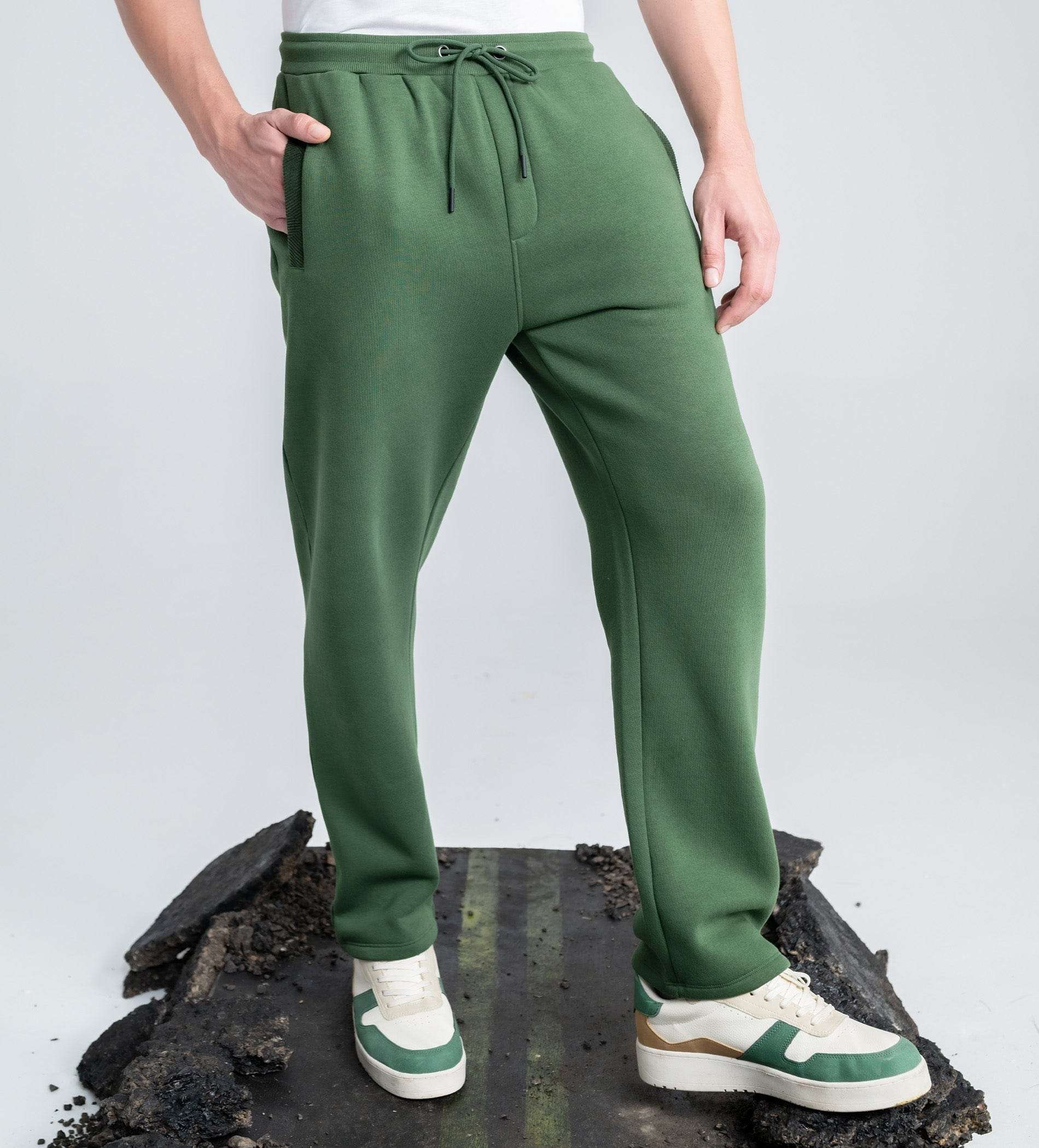 Trackpants STRAIGHT FIT TRACKPANTS Olive Horizon trackpants