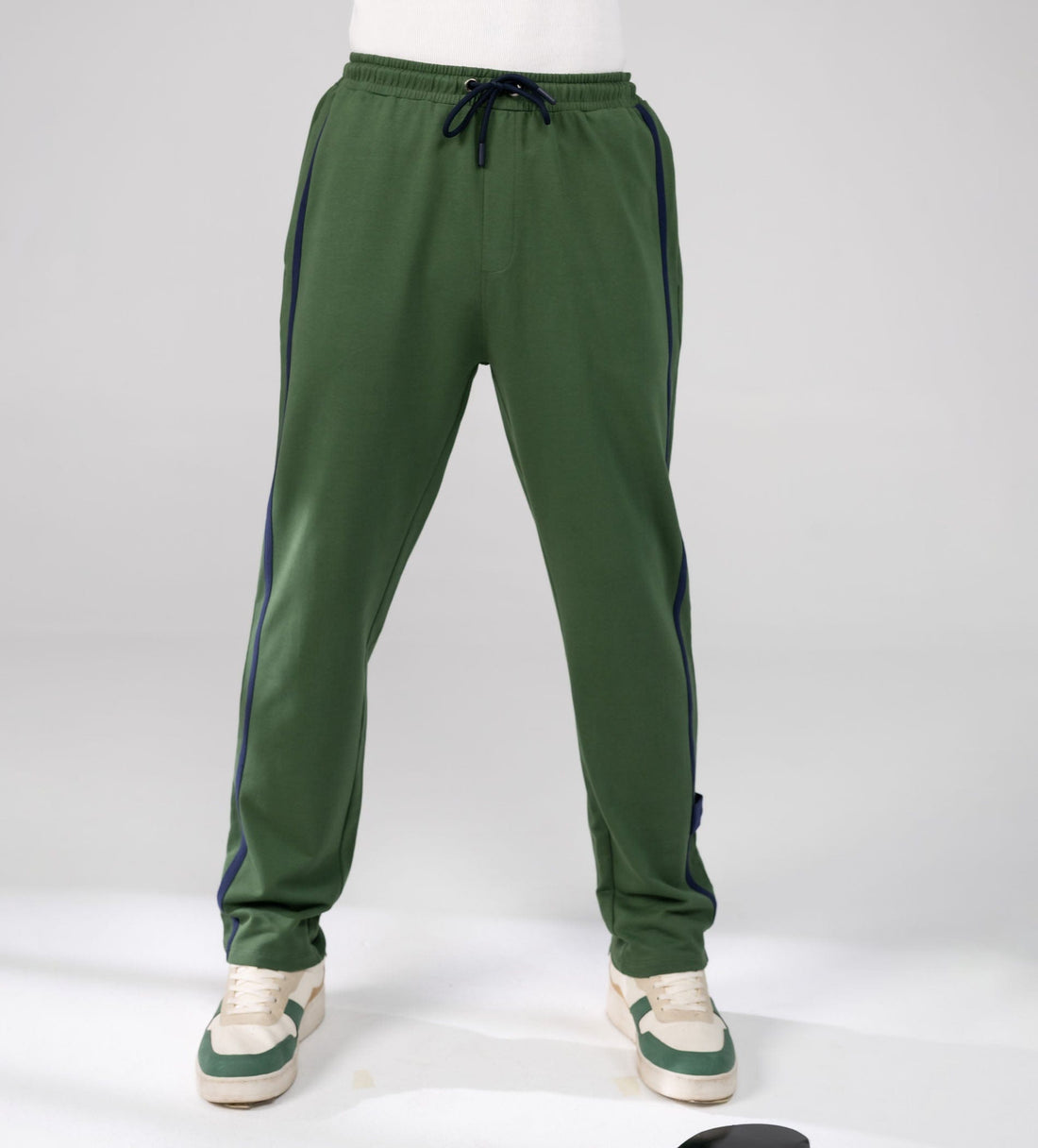 Trackpants STRAIGHT FIT TRACKPANTS versatile olive trackpant mens